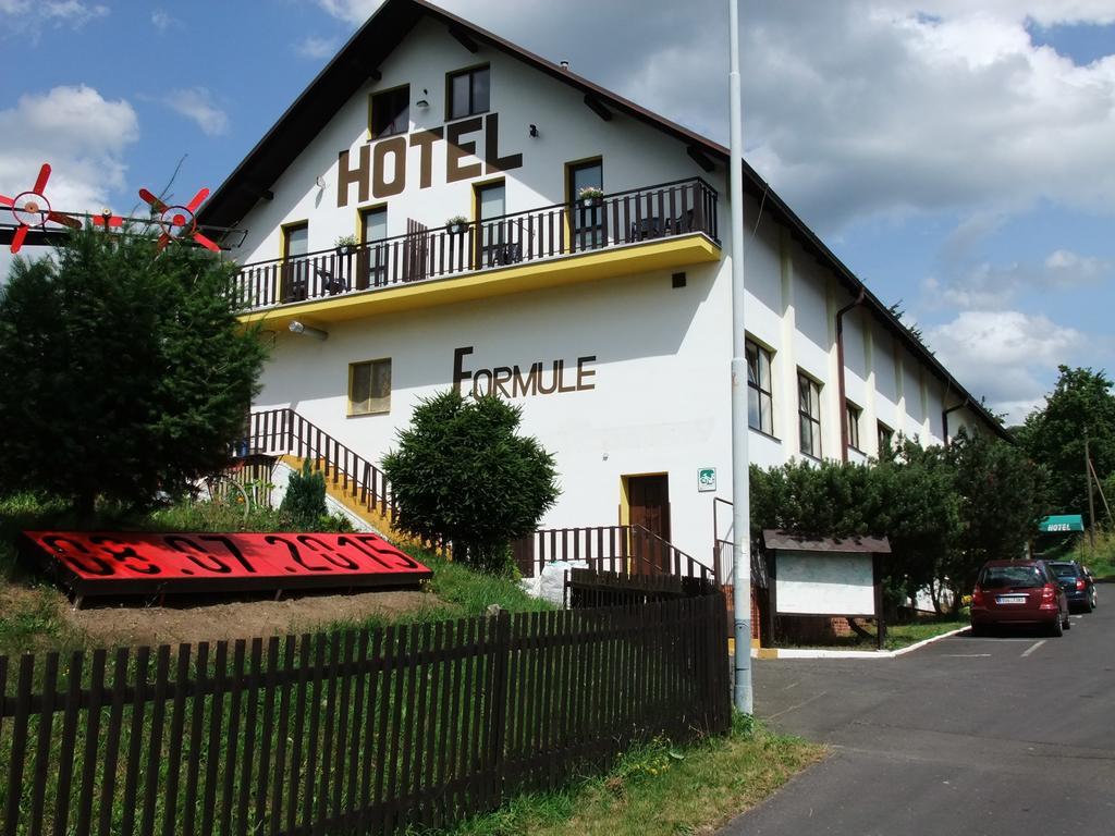 Hotel Formule Ντέτσιν Εξωτερικό φωτογραφία