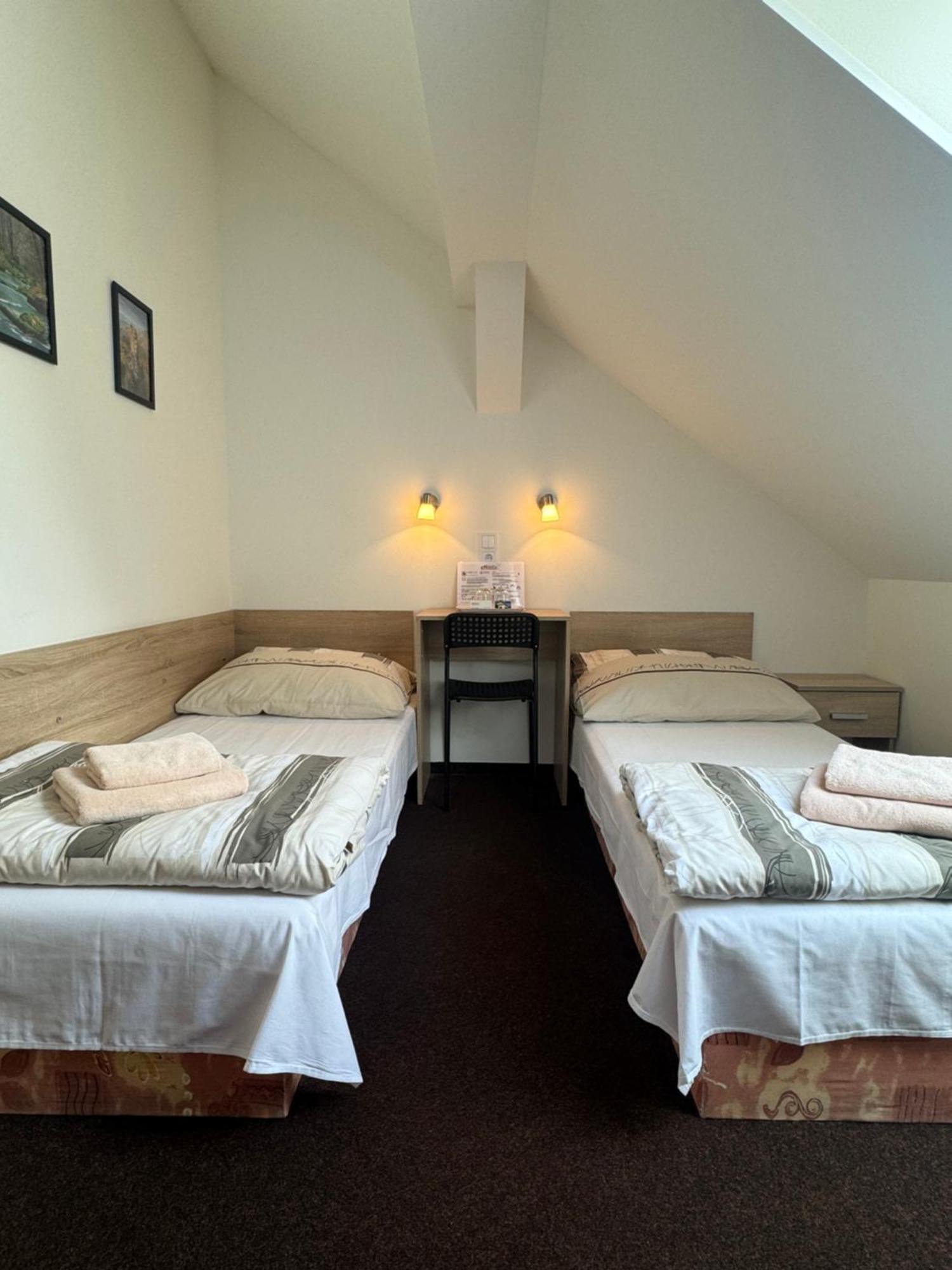 Hotel Formule Ντέτσιν Εξωτερικό φωτογραφία