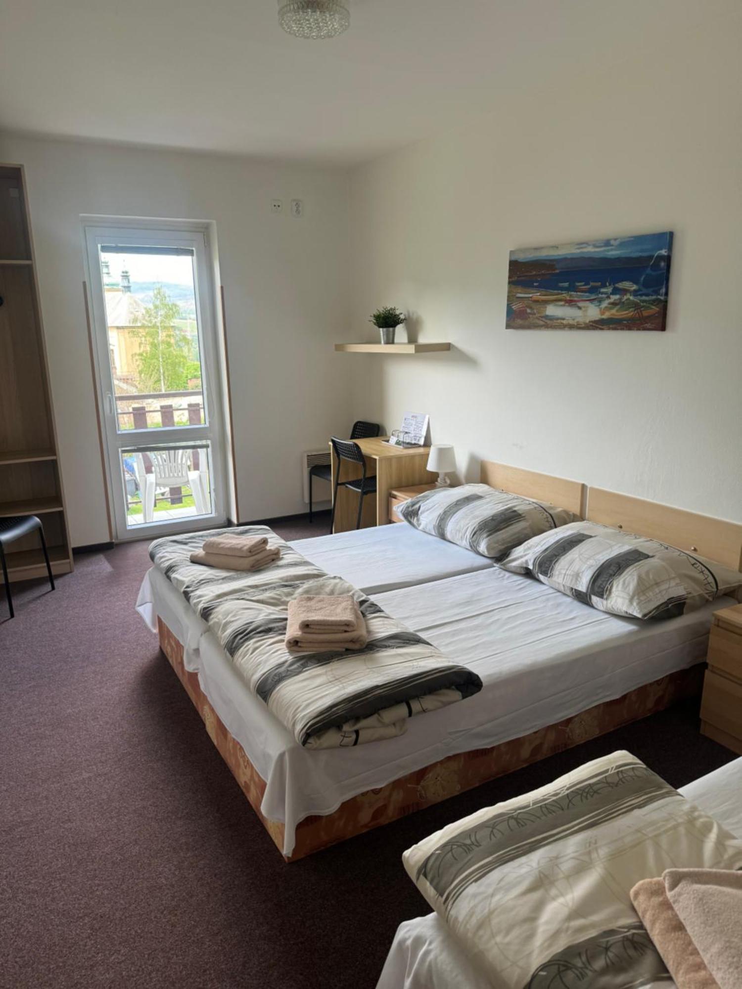 Hotel Formule Ντέτσιν Εξωτερικό φωτογραφία