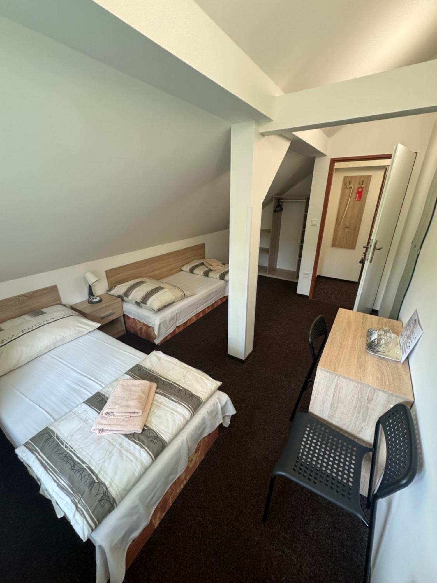 Hotel Formule Ντέτσιν Εξωτερικό φωτογραφία