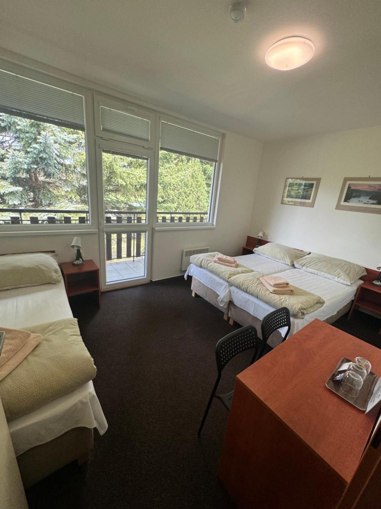 Hotel Formule Ντέτσιν Εξωτερικό φωτογραφία